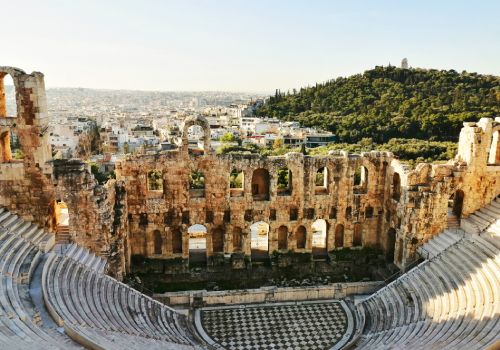 Urlaub in Athen bei Blick über Akropolis